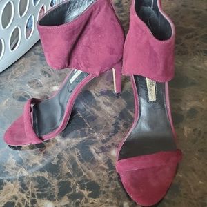 WINE COLORED HEELS